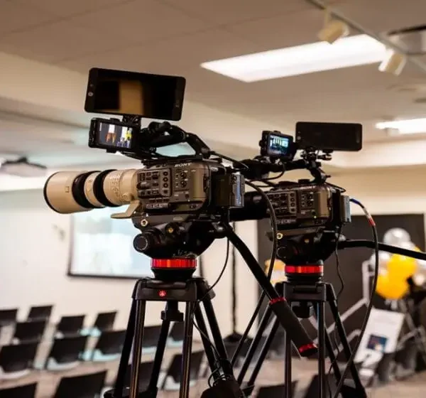 Treamweast: Where Streaming Meets Broadcasting